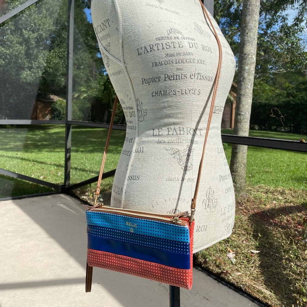 Relic Crossbody/wristlet